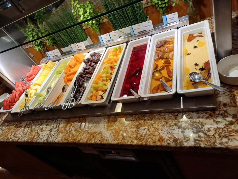 Gastro The Cove Rotana Resort