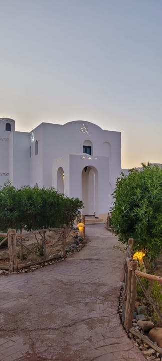 Außenansicht Beach Safari Nubian Resort