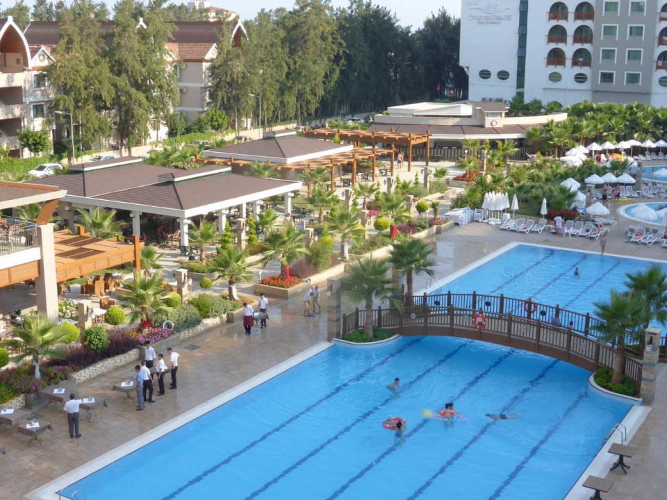 Basen Dizalya Palm Garden