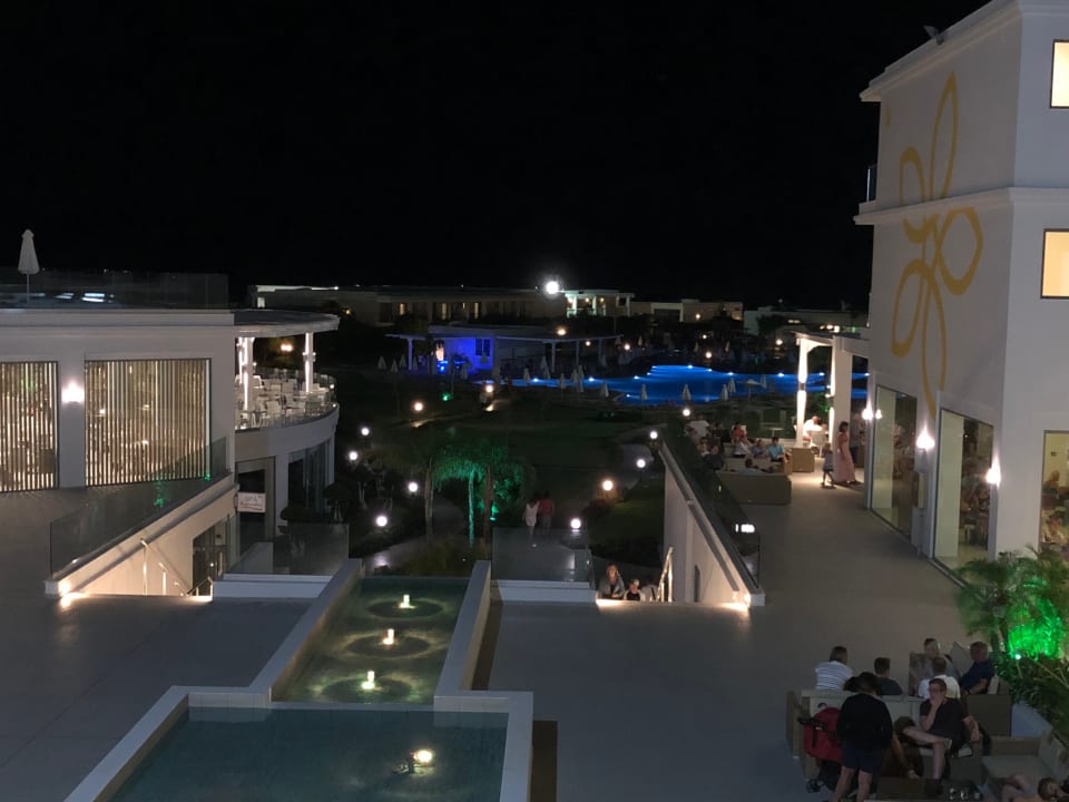 Außenansicht Asterias Beach Resort