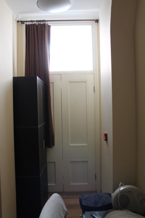 Zimmer ohne zu öffnendes Fenster The Royale Chulan Hyde Park Hotel