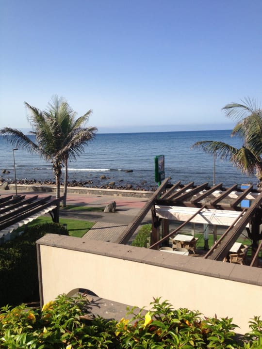 Blick von der Sonnenterrasse auf den Atlantik Lopesan Costa Meloneras, Resort & Spa