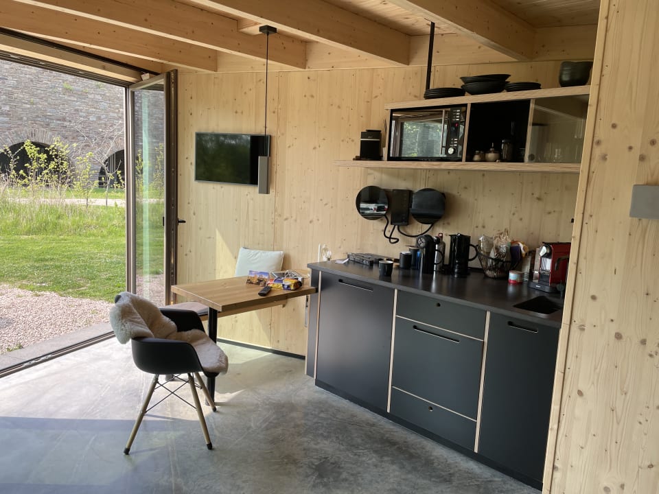 Zimmer NEUGRAD - hochwertige Ferienhäuser im Nationalpark Eifel