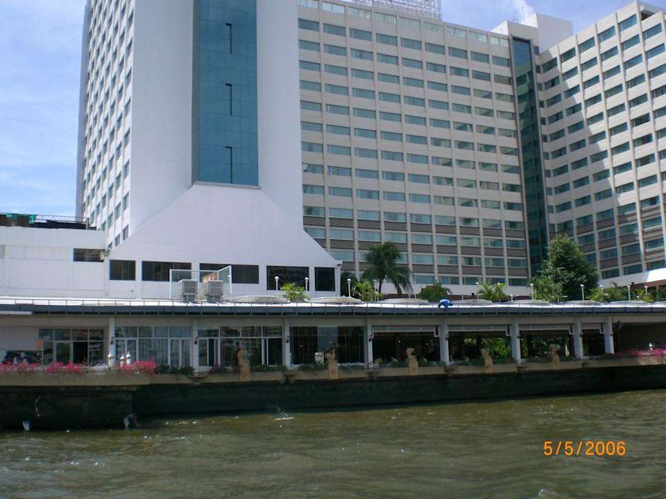 Aussenaussicht/ Restaurant Ramada Plaza by Wyndham Bangkok Menam Riverside
