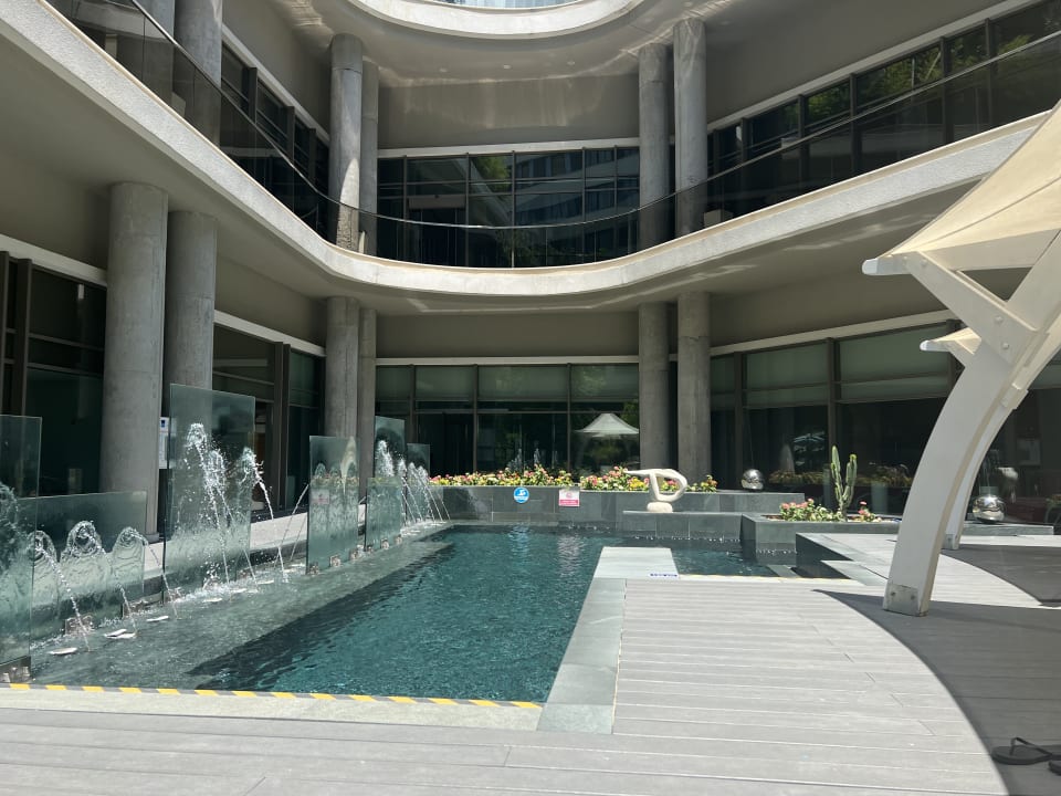 Pool The Sense Deluxe Hotel