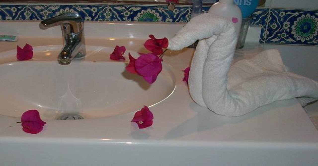 Deko im Bad Hotel Dar Salem