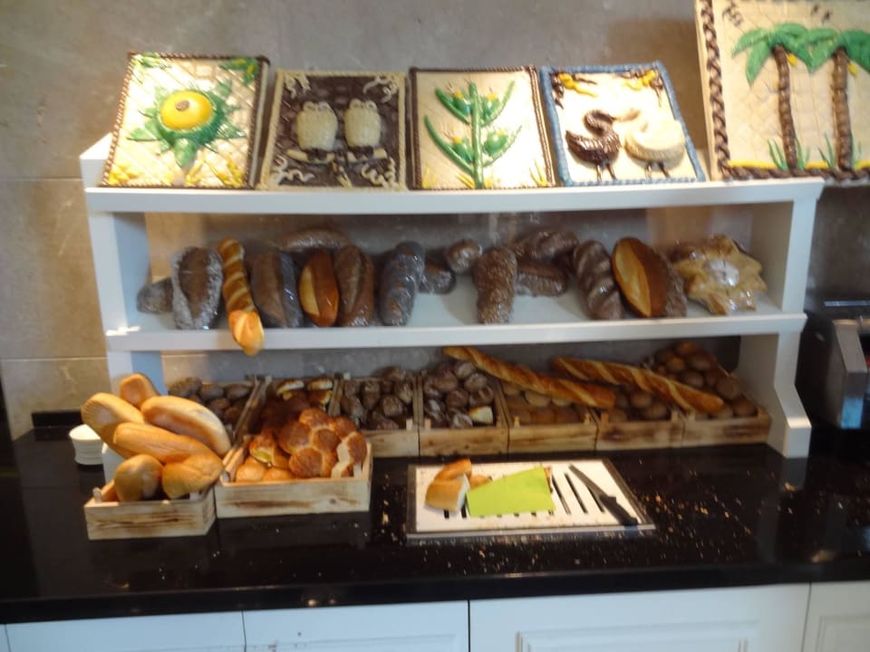 Lecker Well Palace Side