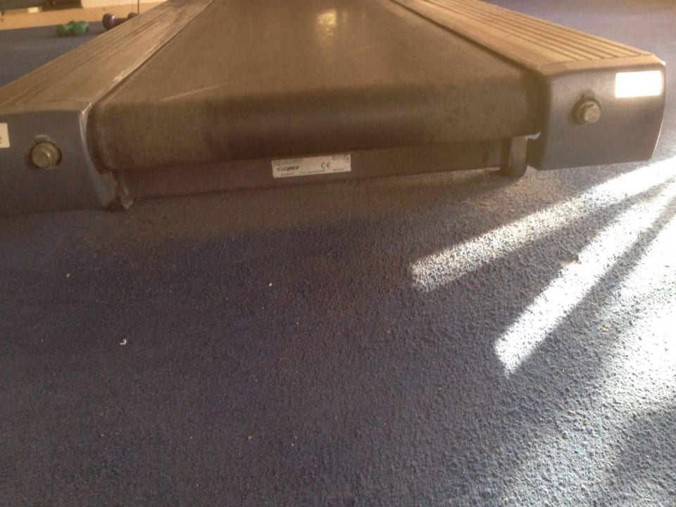 Laufband / Staub Golden Beach Resort