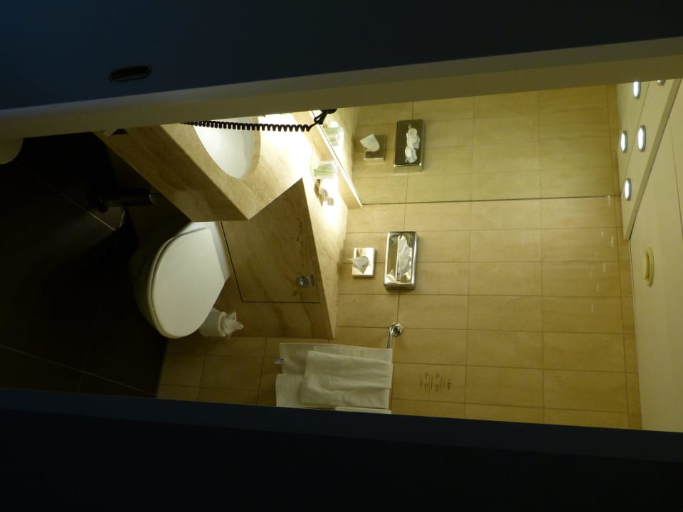 Badezimmer Locke am Platz