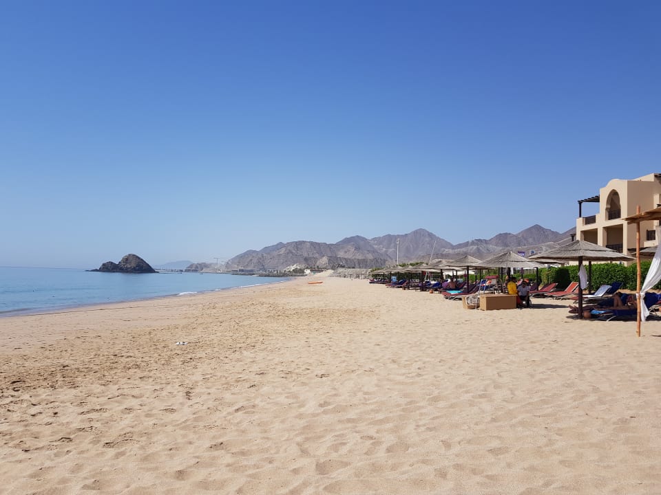 Strand Miramar Al Aqah Beach Resort