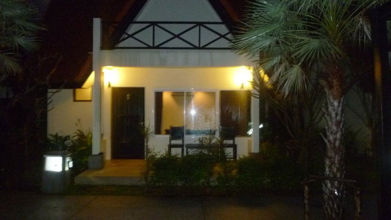 Mein Bungalow von draussen Ocean Breeze Resort