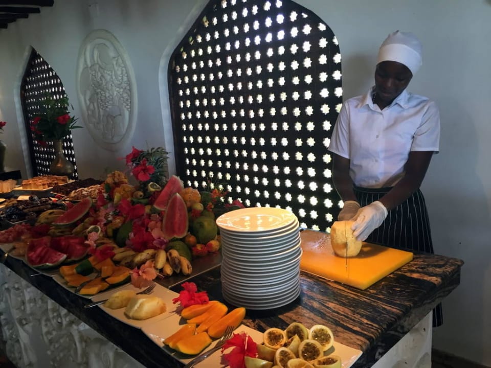 Frische Obstzubereitung Sultan Sands Island Resort & Spa