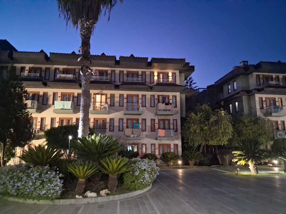 Außenansicht Club Grand Side