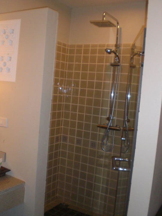 Dusche The Fair House Beach Resort