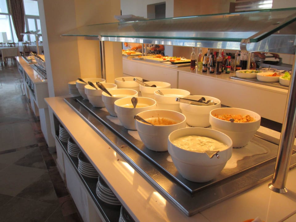 Joghurtbüffet Iberostar Waves Averroes