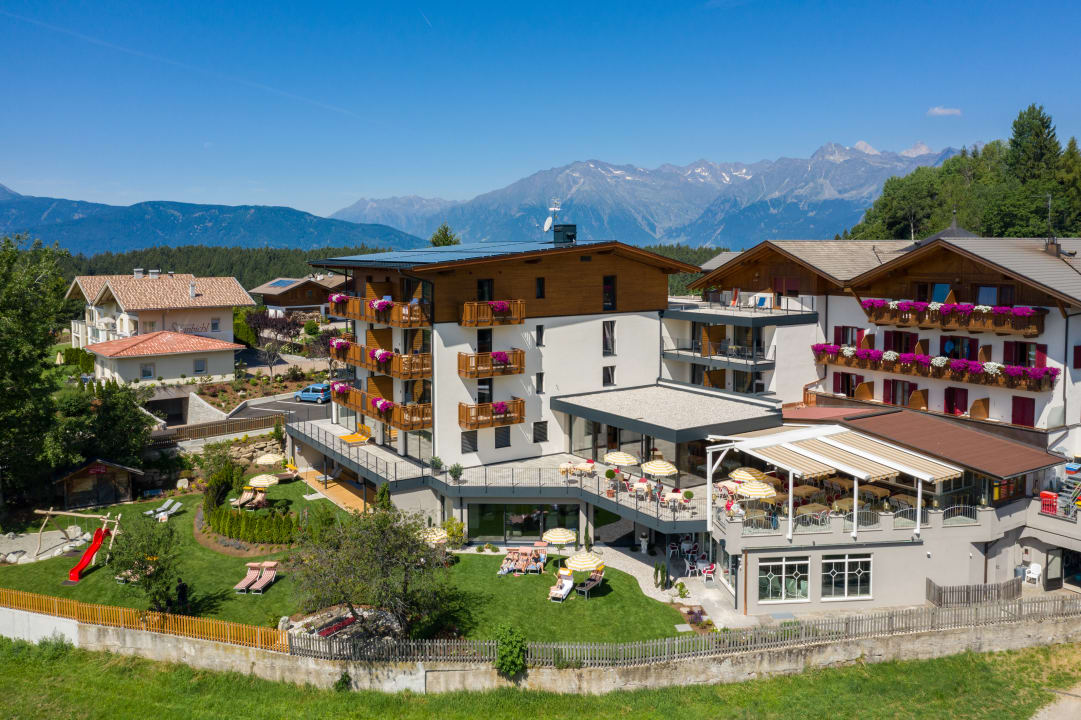 Außenansicht Hotel Sonnenheim