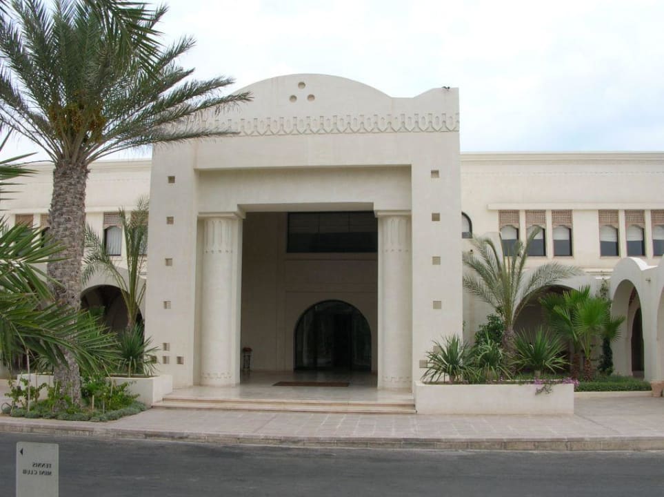 Hoteleingang Sentido Djerba Beach