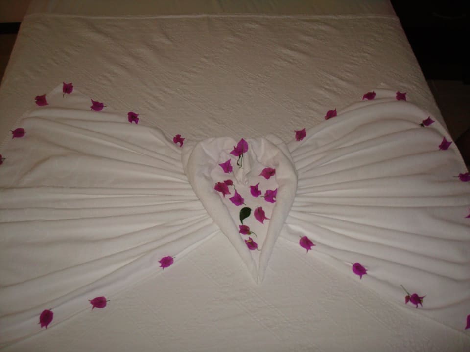 Unser Bett am zweiten Abend Club Dizalya