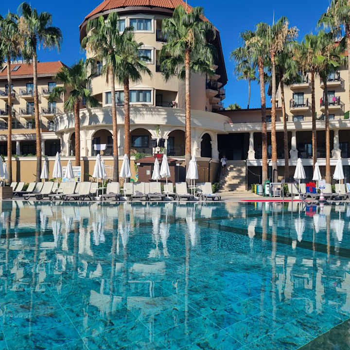 Pool allsun Numa Club Side