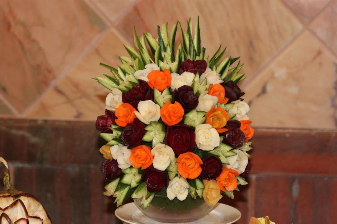 Schnitzkunst der Köche Three Corners Happy Life Beach Resort