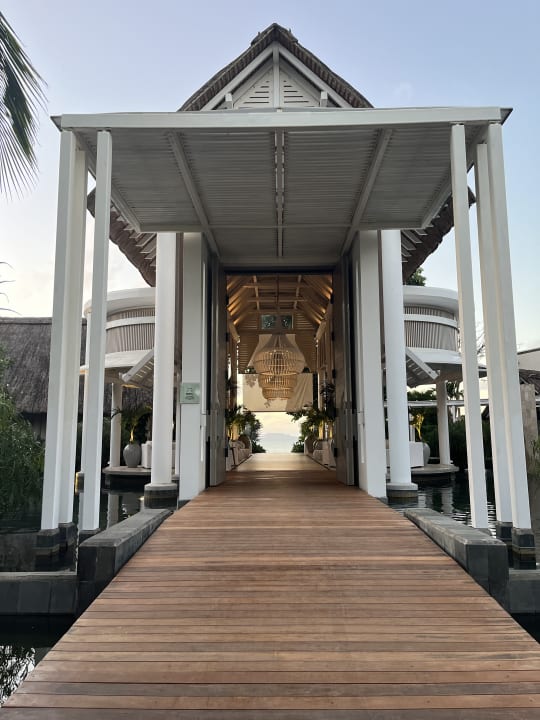 Lobby LUX* Grand Gaube Resort & Villas