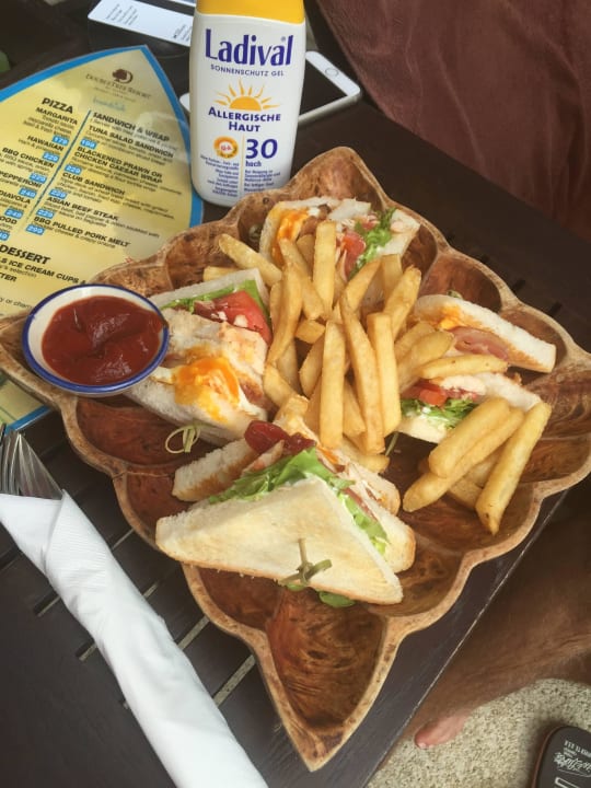 Mittagssandwiches Holiday Inn Resort Phuket Surin Beach by IHG