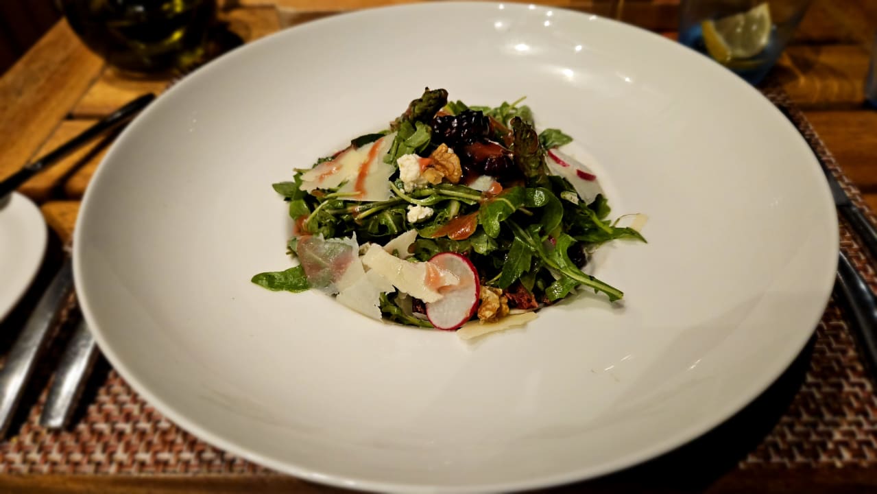 Gastro The Cove Rotana Resort