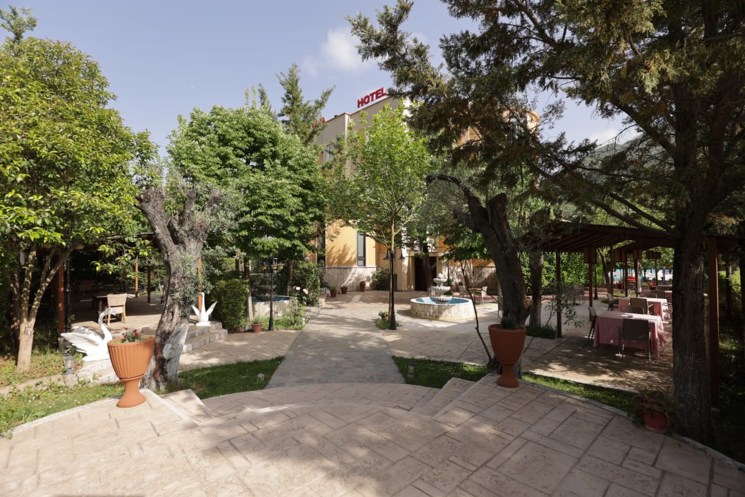 Gartenanlage Mema Resort