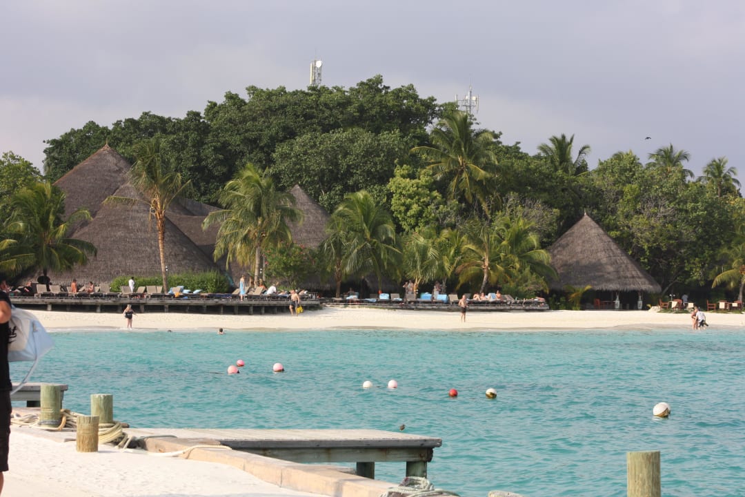 Poolbereich Kuredu Island Resort & Spa