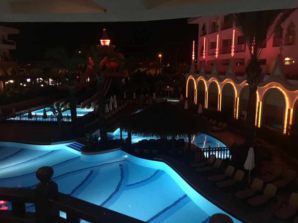 Pool Well Palace Side