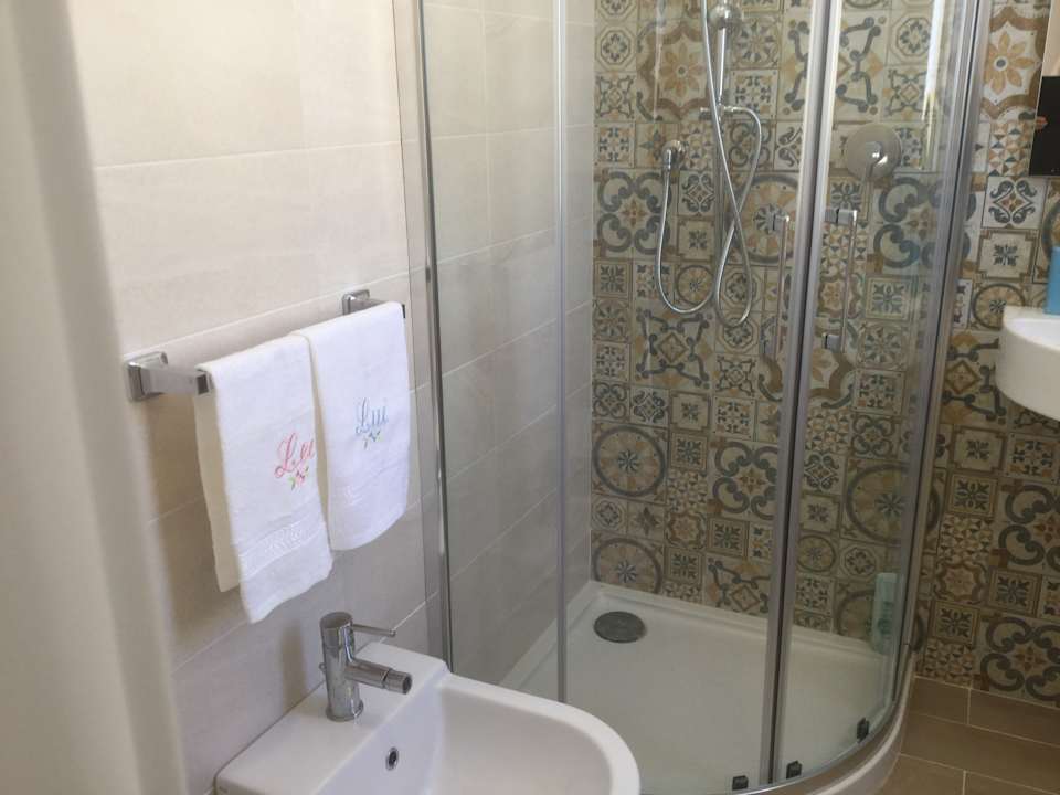 Zimmer Avola Flats First Floor