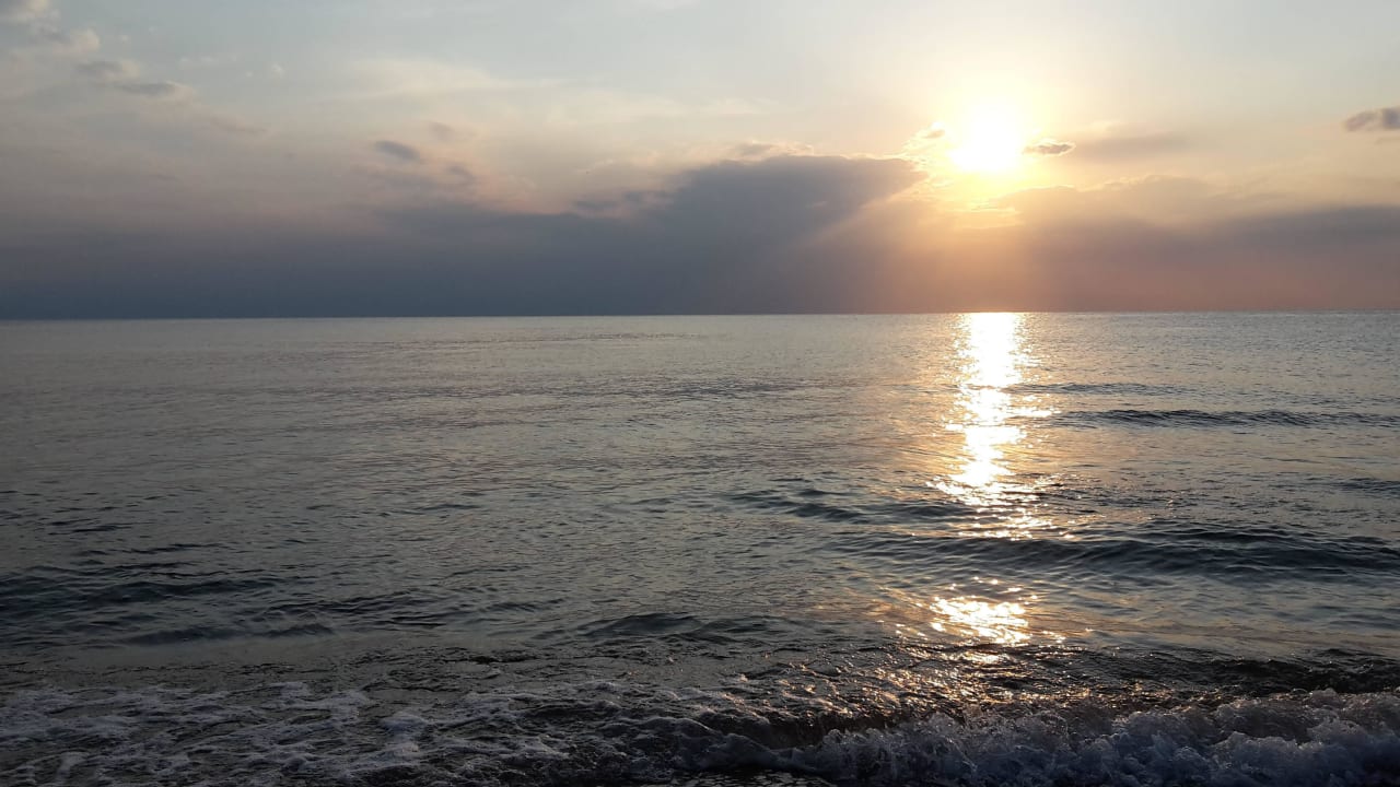 Sonnenuntergang  Istion Club & Spa