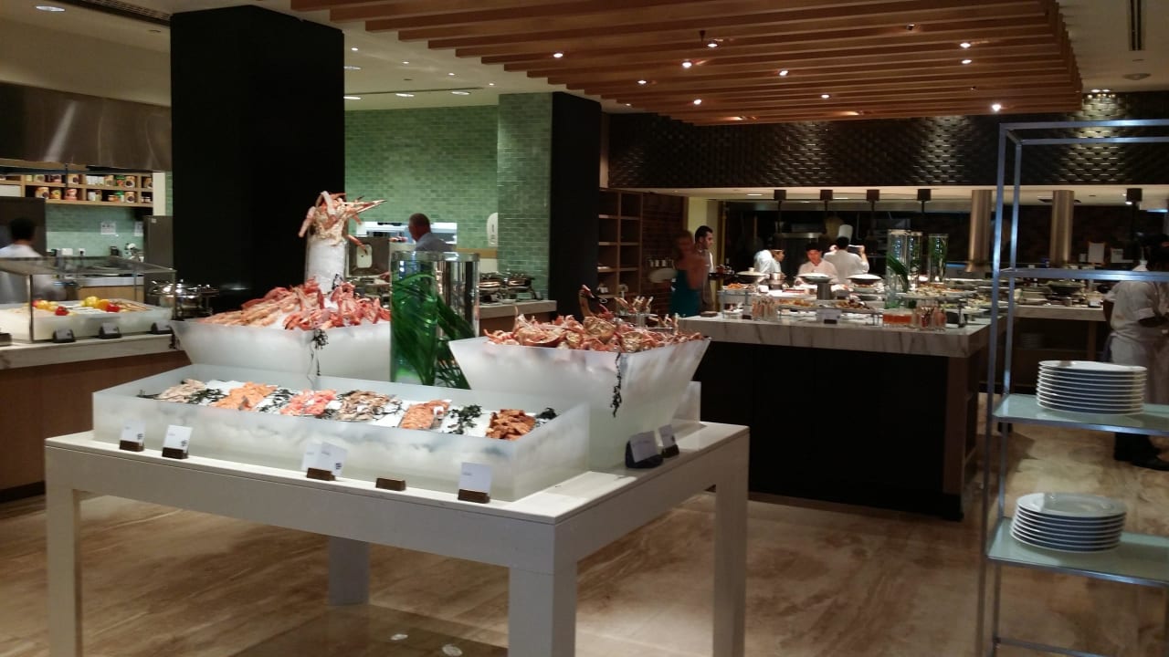 Silvester Buffet The Westin Abu Dhabi Golf Resort & Spa