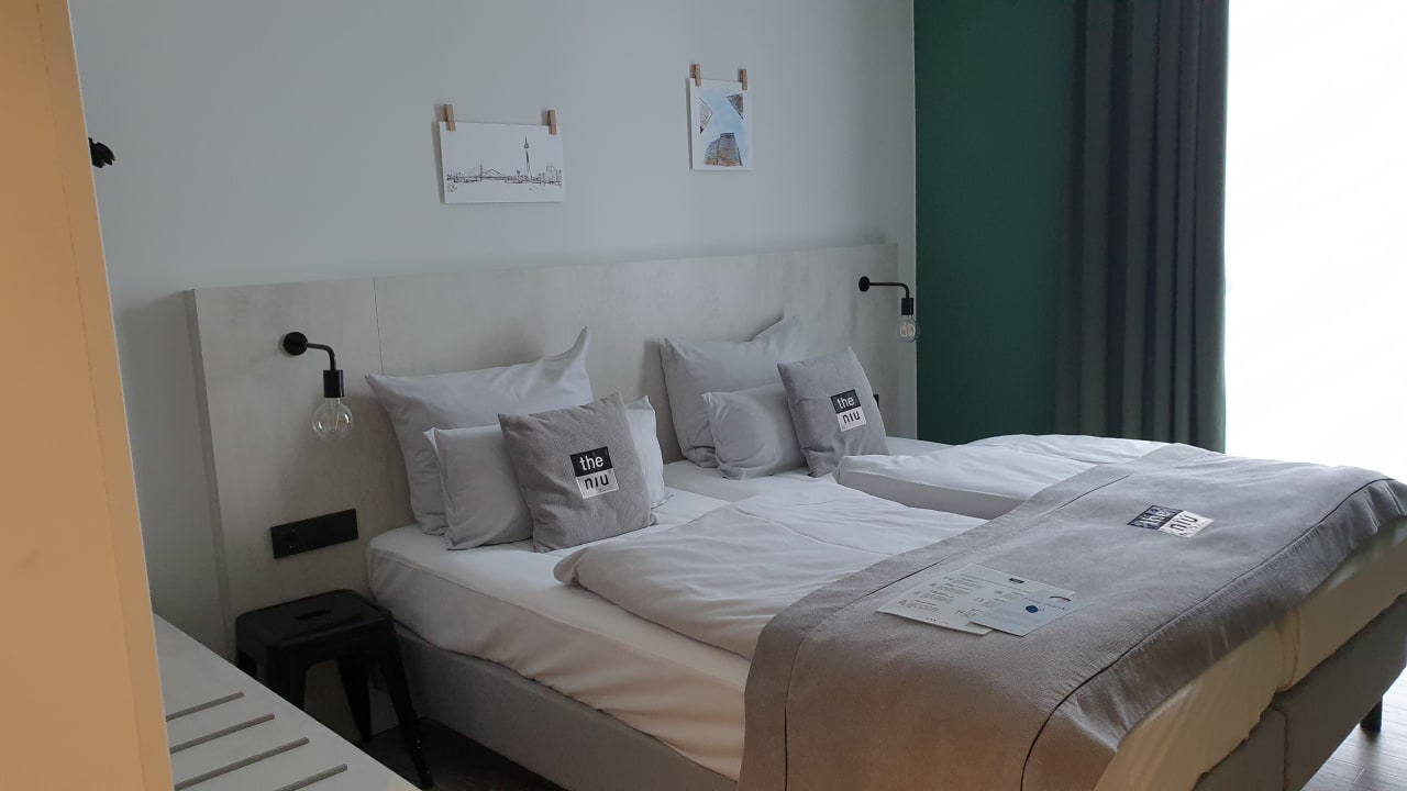 Zimmer Holiday Inn - the niu, Tab Dusseldorf Main Station