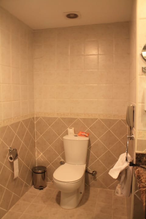 Blick ins Badezimmer  Coral Sun Beach