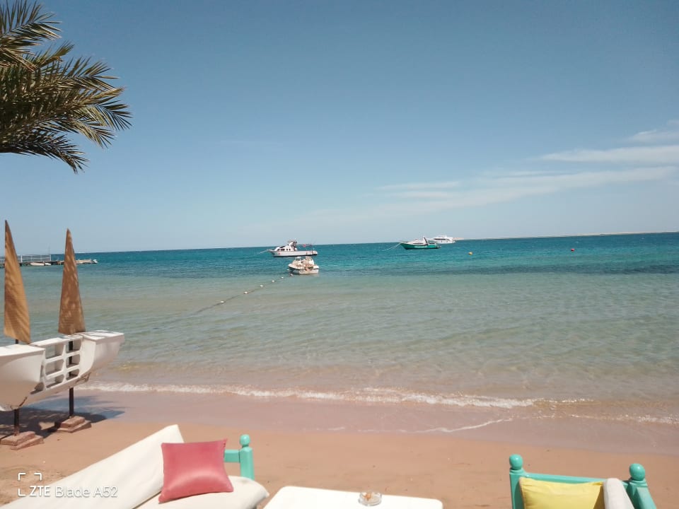 Strand Lotus Bay Beach Resort