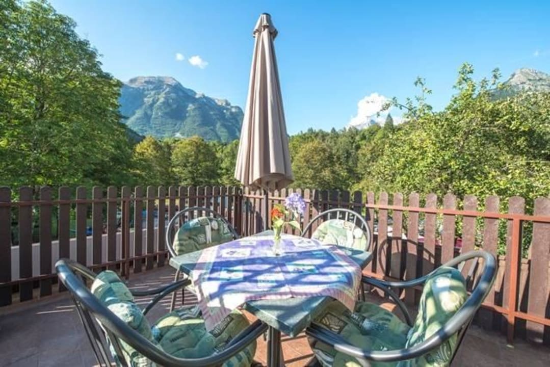 TERRASE 2  Gästezimmer Camping Liza