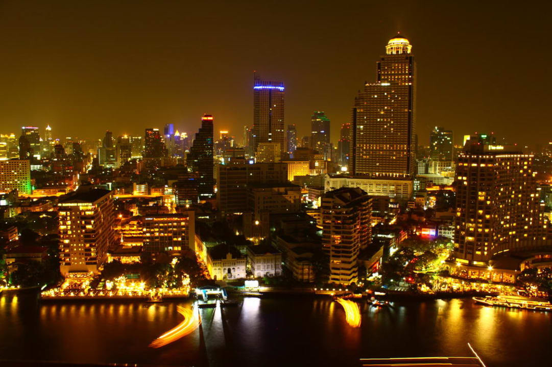 Skyline vom Balkon Hotel The Peninsula Bangkok