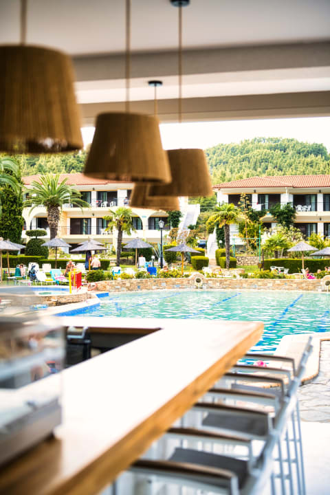 Gastro Hotel Chrousso Village