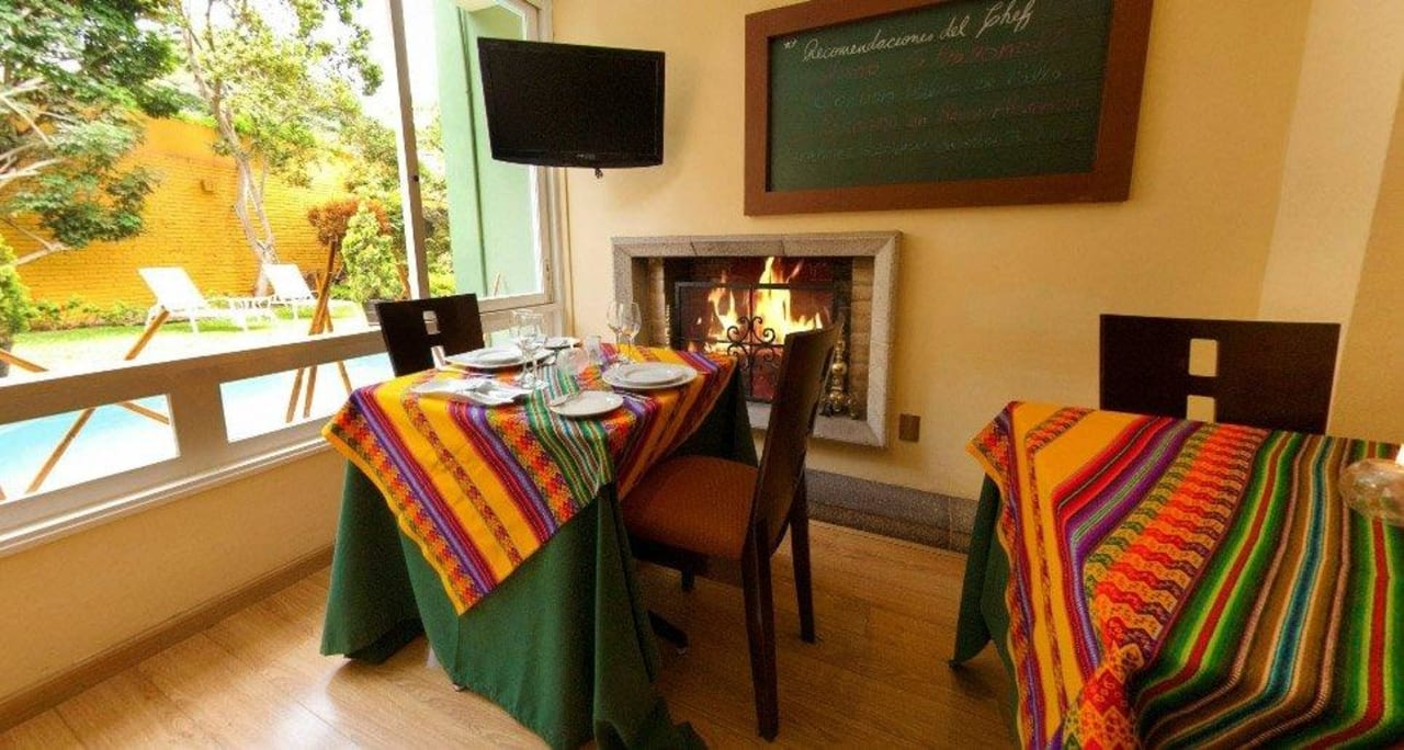 Cafeteria  Hotel Basadre Suites