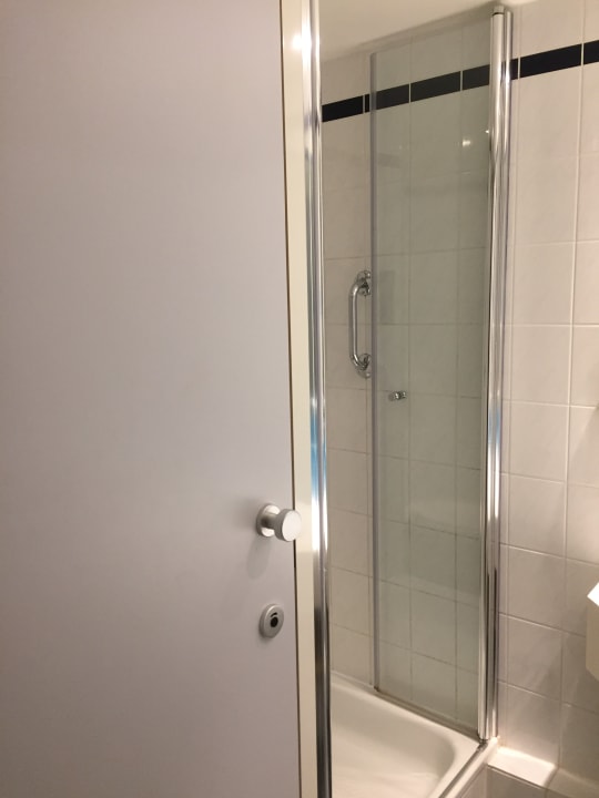 Zimmer Holiday Inn Express Frankfurt - Airport