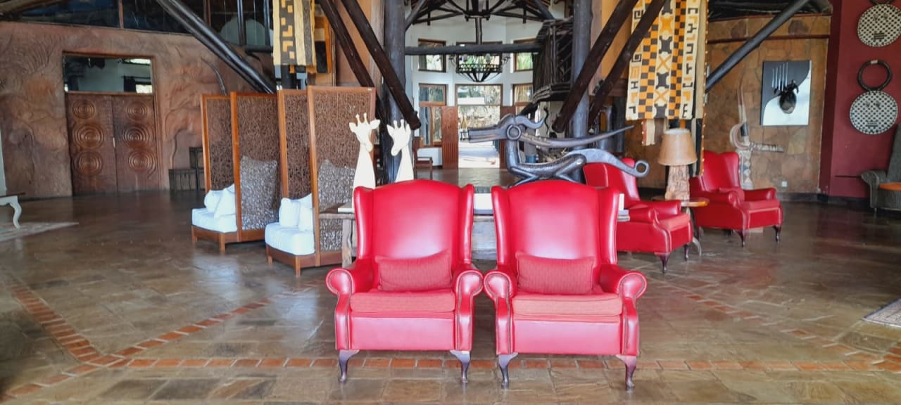 Lobby Ol Tukai Lodge