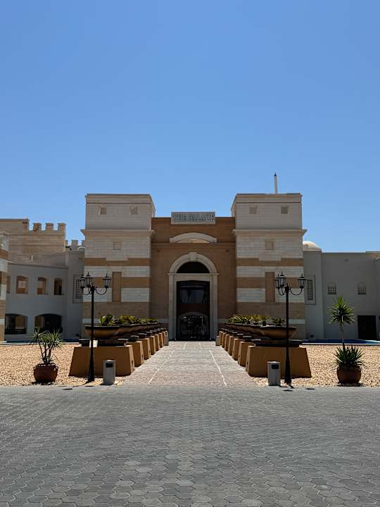 Außenansicht Pickalbatros Palace Hotel-Port Ghalib
