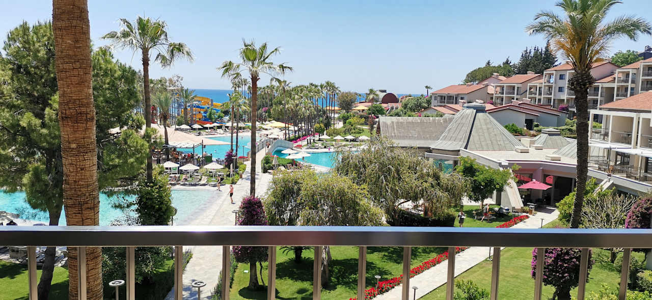 Gartenanlage Arum Barut Collection