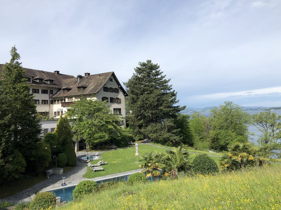 Außenansicht See- und Seminarhotel FloraAlpina