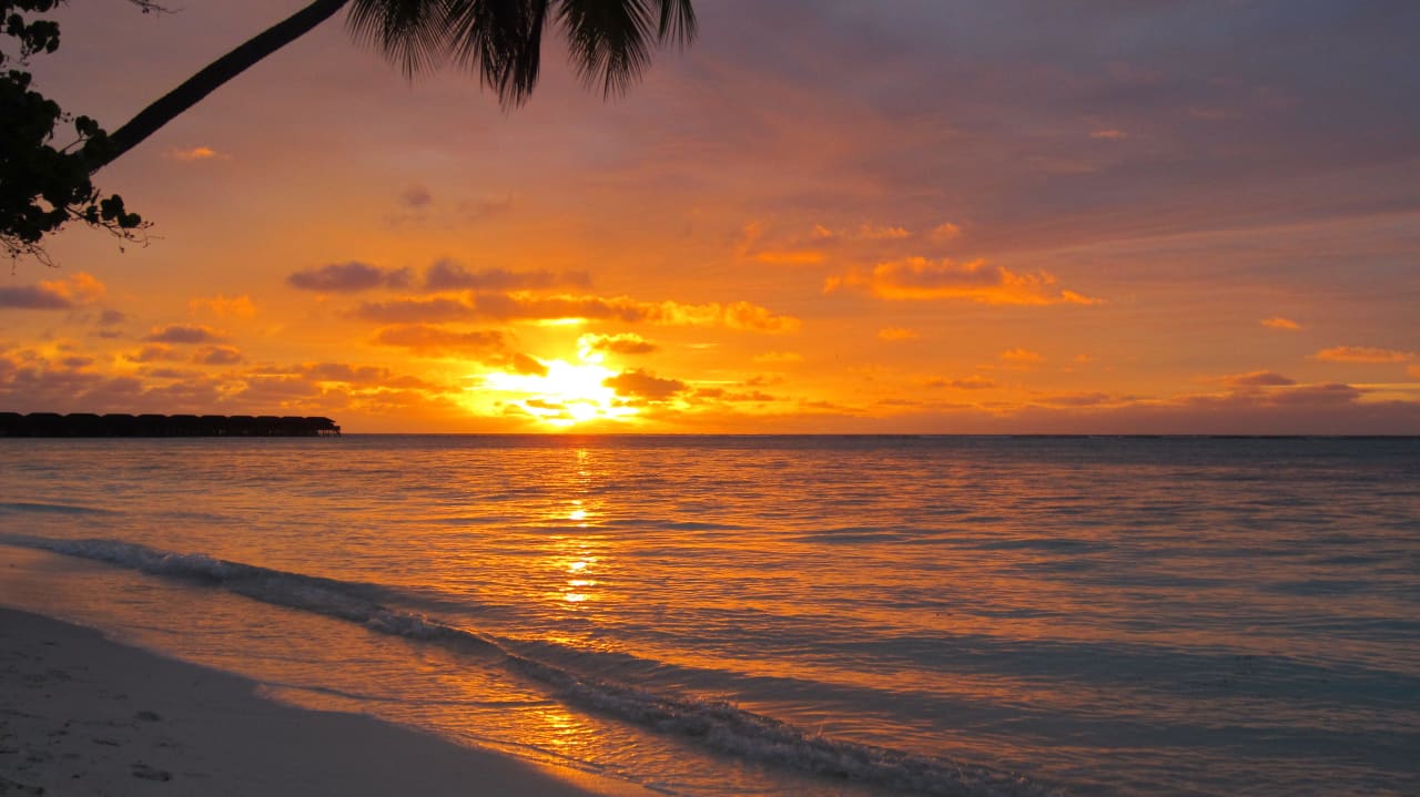 Sonnenaufgang Meeru Maldives Resort Island