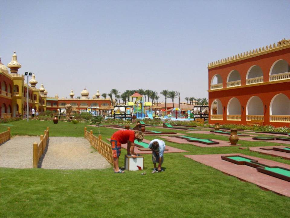 Minigolfanlage und Boccia Pickalbatros Alf Leila Wa Leila Resort - Neverland Hurghada