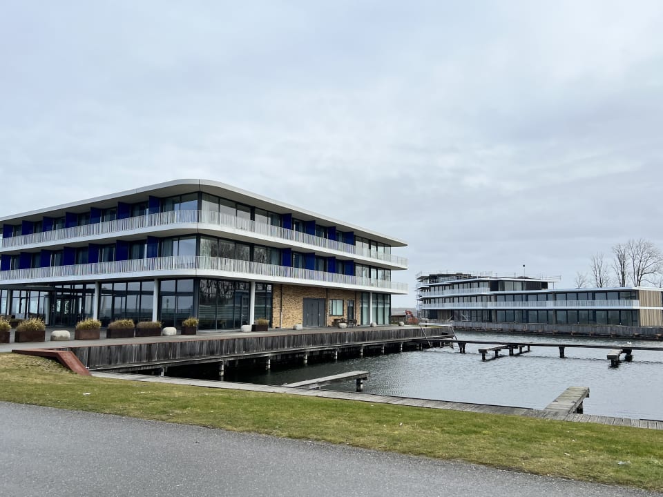 Außenansicht Fletcher Hotel-Restaurant Het Veerse Meer