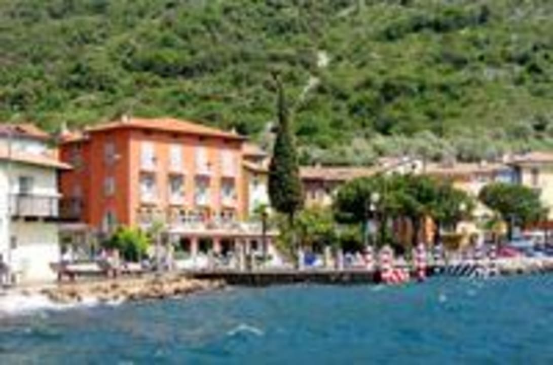 Foto dall'esterno Hotel Monte Baldo