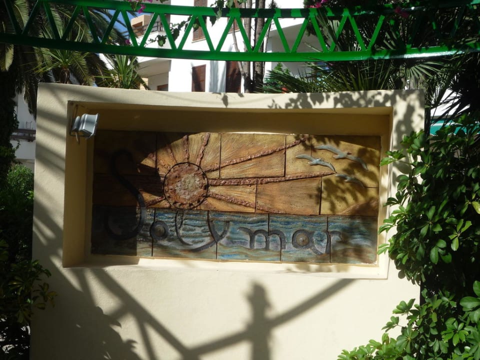 Eingang des Hotels Sol y Mar Apartments